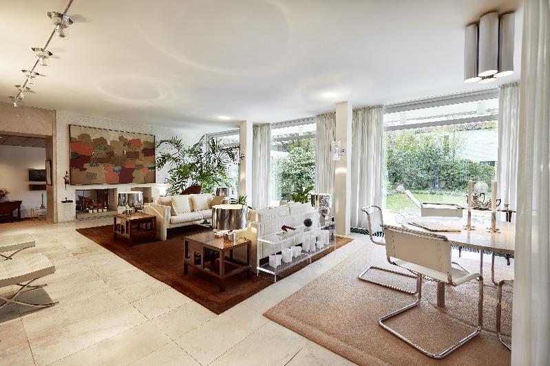 Verkauft! Mehrfamilien-Architektenhaus mit Luxuseigentümerwohnung im Neusser Lukasviertel
