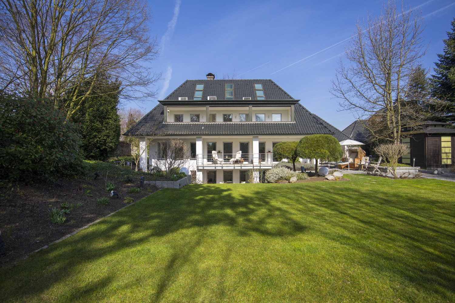 Verkauft! Diese Luxusvilla in der Nähe zu Düsseldorf wird Sie begeistern!