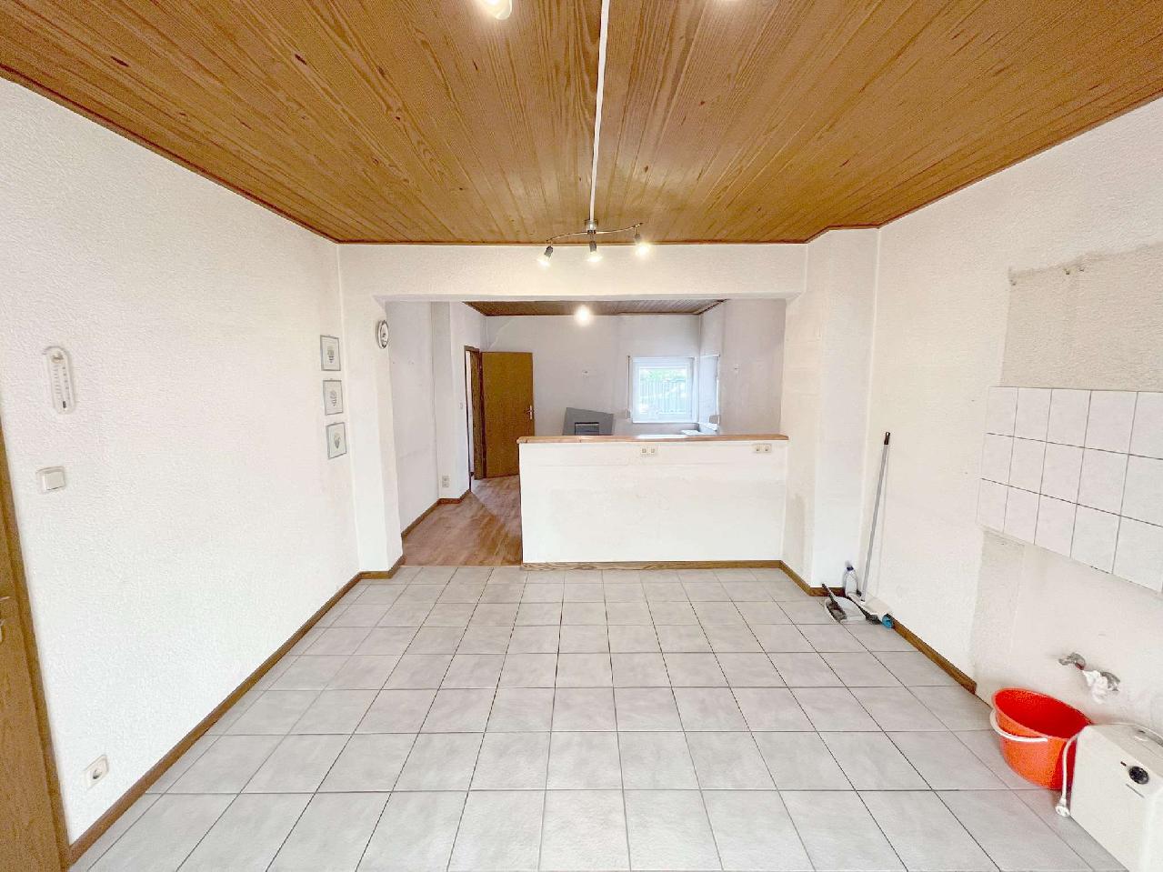 Verkauft! Gepflegtes Reihenhaus mit großartigem Garten in ruhiger Lage