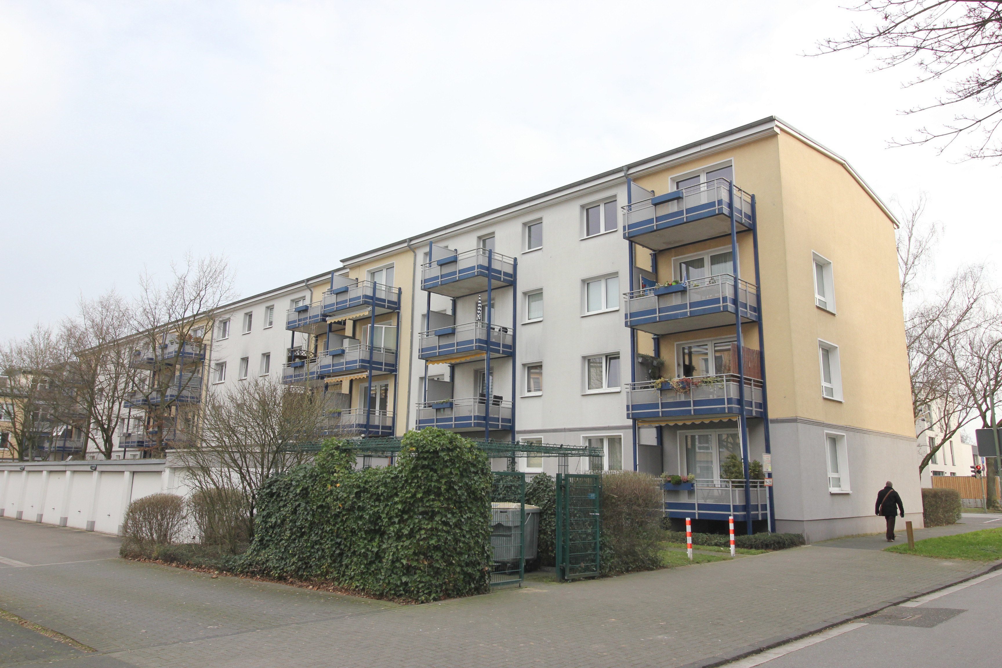 Vermietet! Gemütliche, helle 2-Zimmer-Whg. ca. 54m² mit EBK und Südbalkon