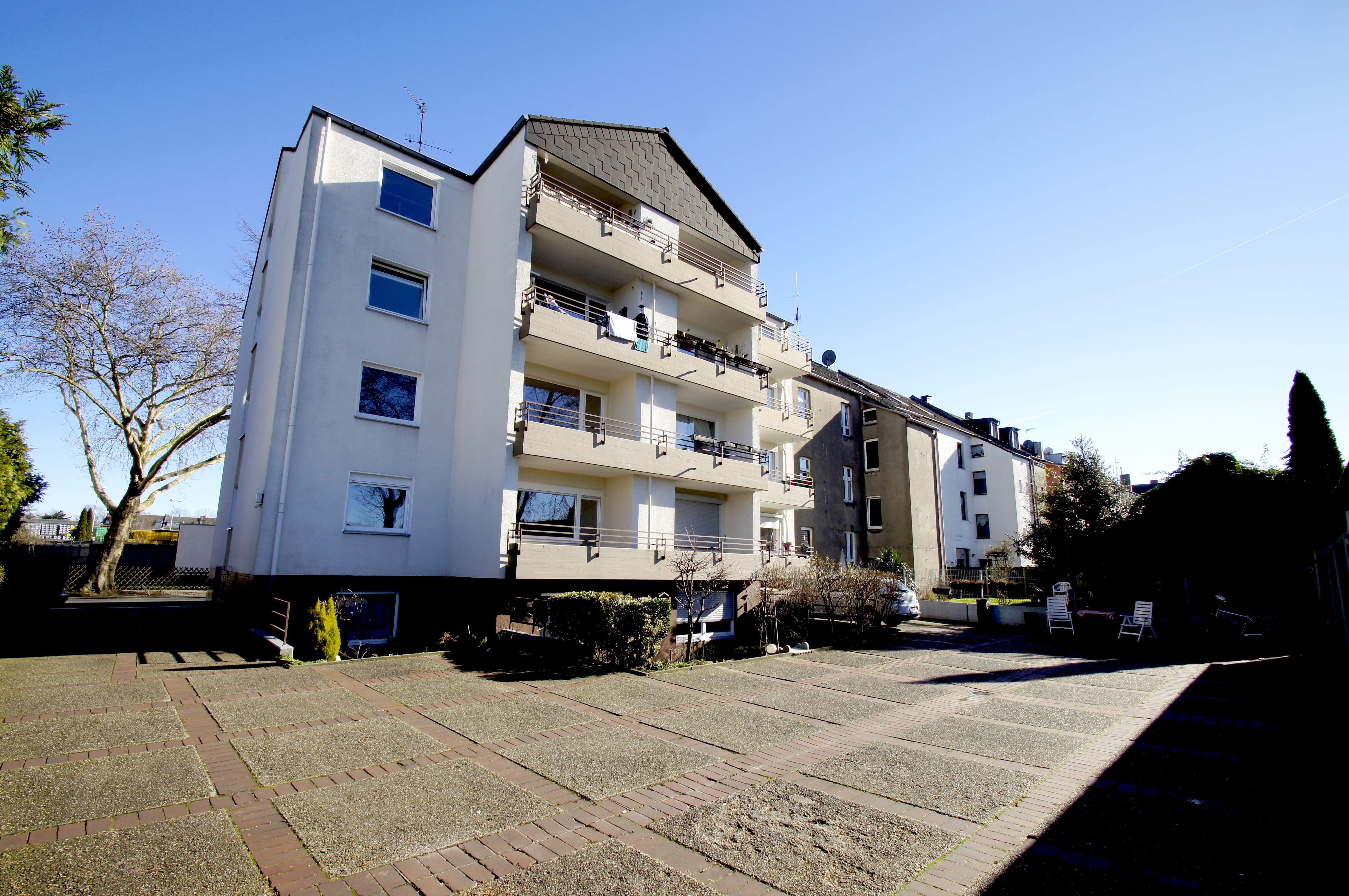 Vermietet! Essen-Altenessen: Sanierte 3-Zimmerwohnung mit Duschbad, großem Wohn-Essraum u. Loggia