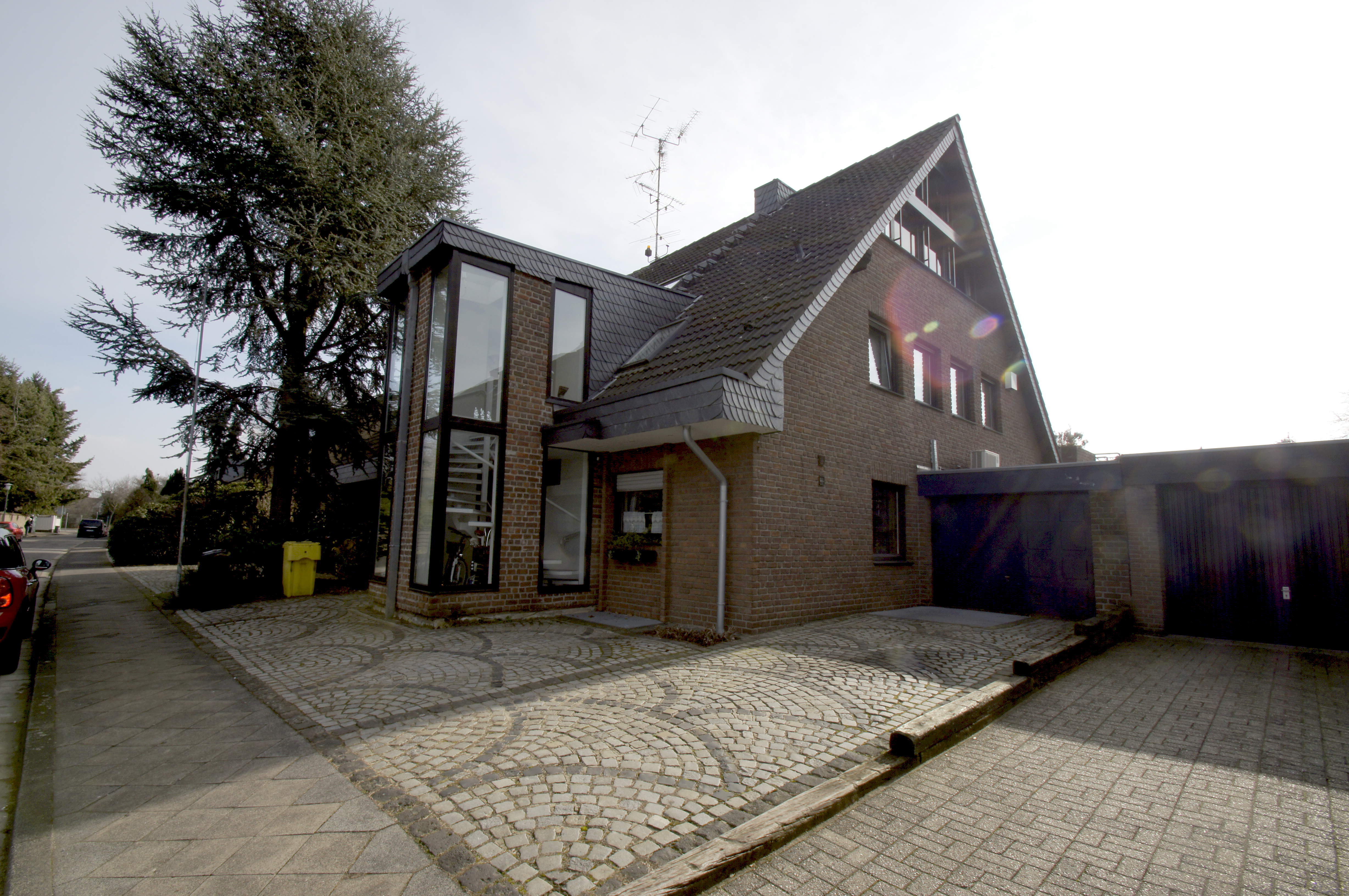 Vermietet! Exklusive Maisonettewhg. im Haus-im-Haus Prinzip mit Kamin u. Dachterrasse