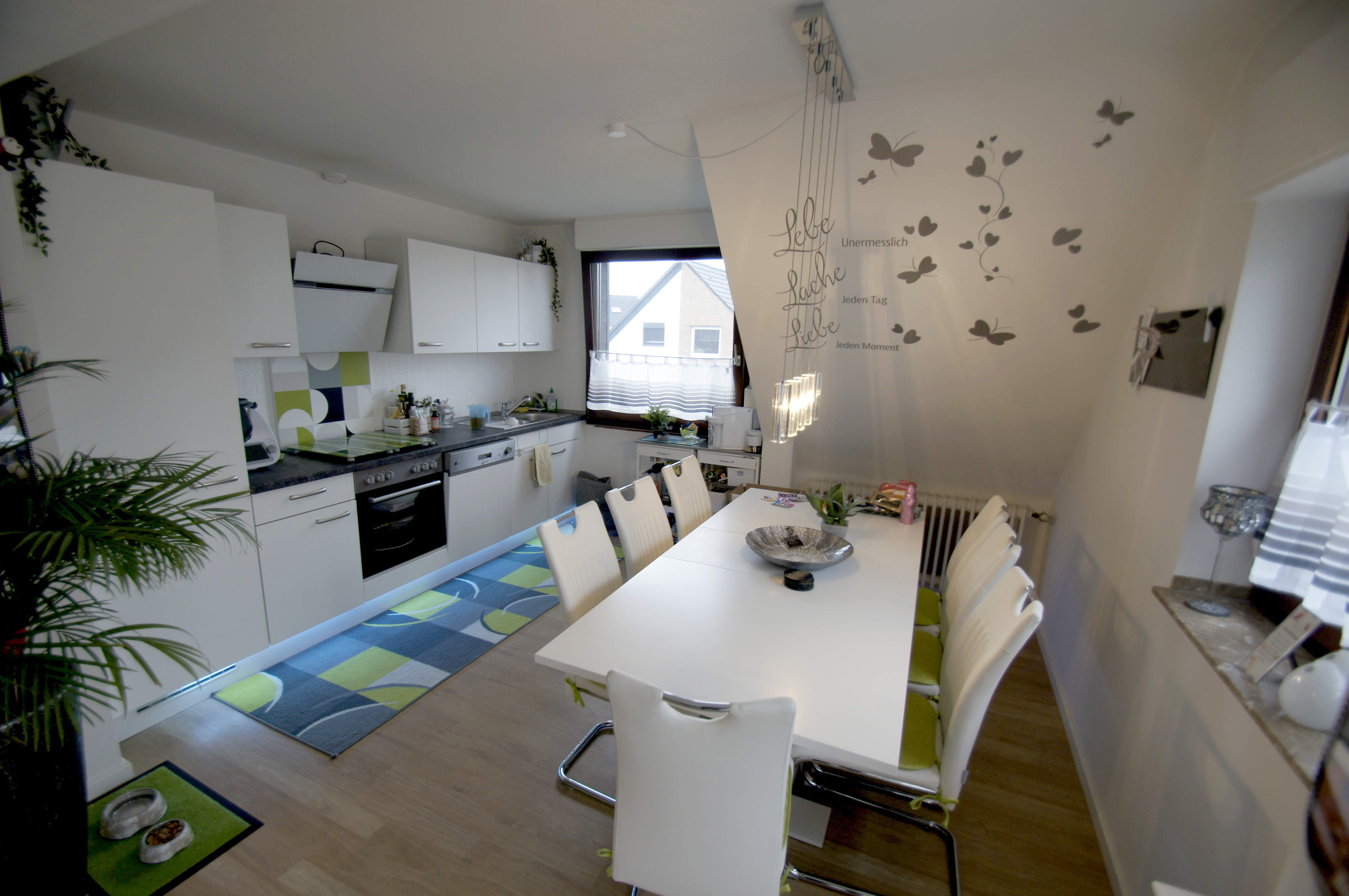 Ansicht 4 von: Vermietet! Helle u. moderne 3-Zim. Whg mit offenem Wohn-Essbereich, Kamin u. Südwestbalkon