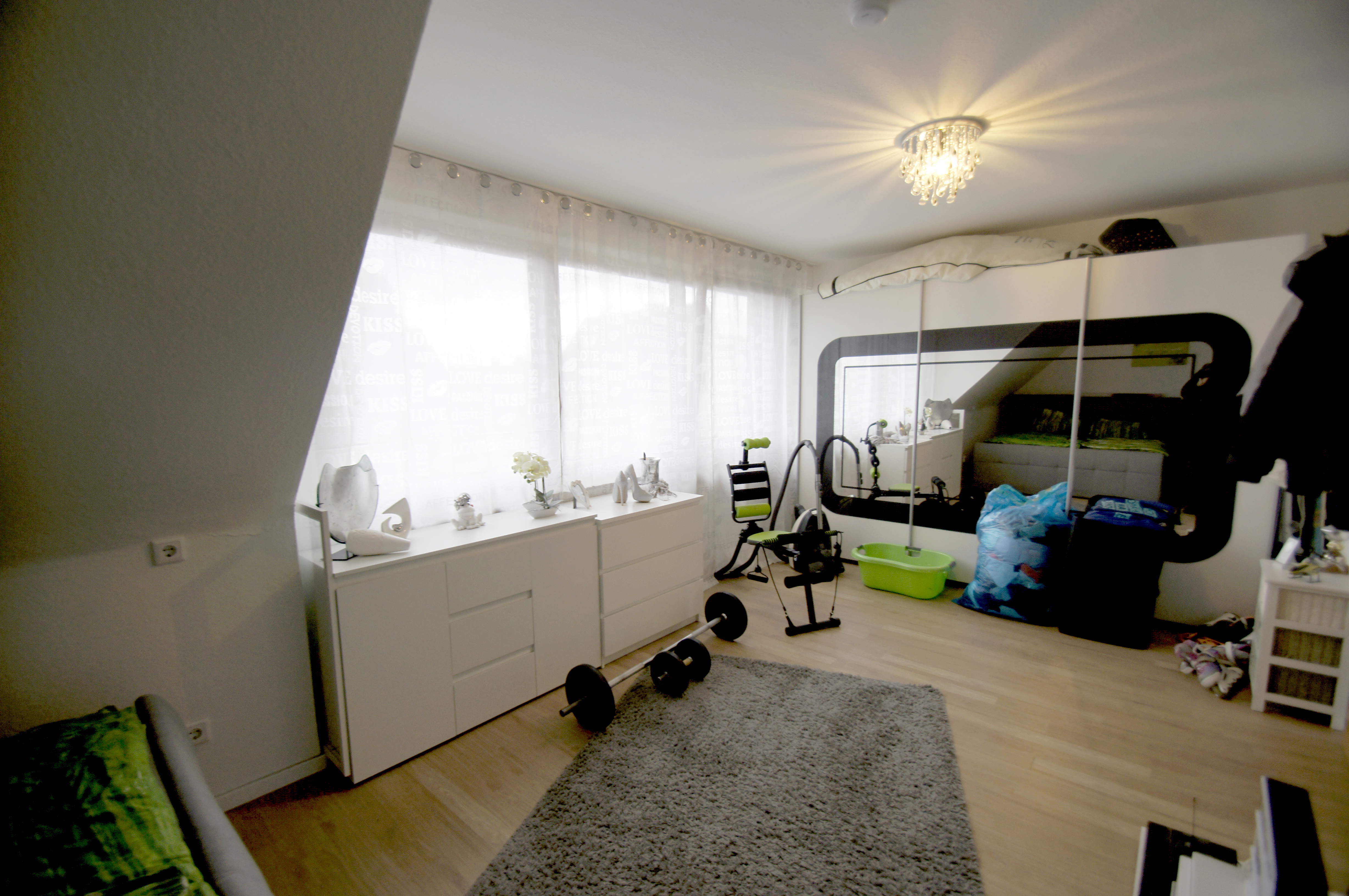 Ansicht 12 von: Vermietet! Helle u. moderne 3-Zim. Whg mit offenem Wohn-Essbereich, Kamin u. Südwestbalkon