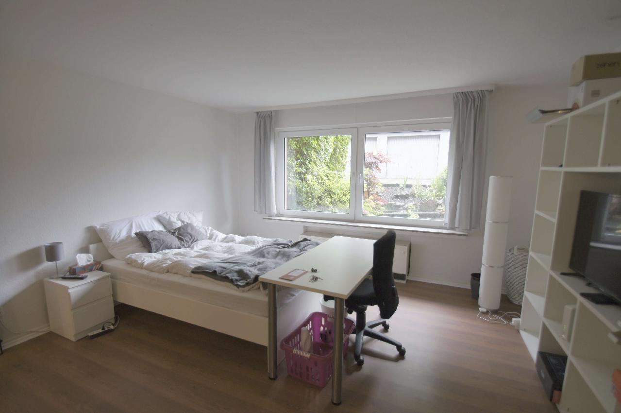 Vermietet! Apartment mit großem Wohn-Schlafraum, EBK und Duschbad in Essen-Altenessen
