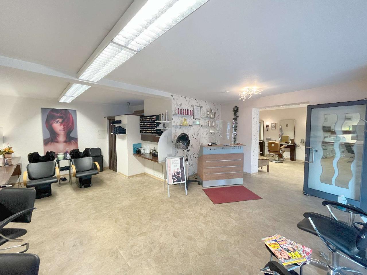 Vermietet! Mieten und loslegen! Voll eingerichteter Friseursalon in ...