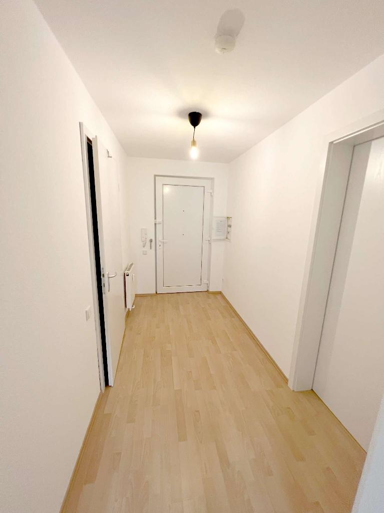 Vermietet! 2Zimmerwohnung mit Terrasse, kleinem Garten u. EBK in Neuss