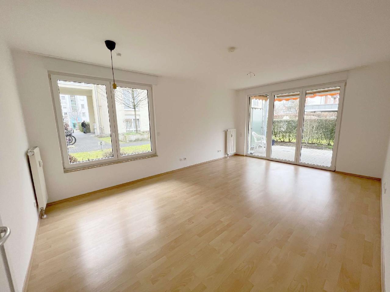 Vermietet! 2Zimmerwohnung mit Terrasse, kleinem Garten u. EBK in Neuss